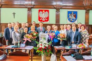 Jawor: Wotum zaufania i absolutorium dla Burmistrza Emiliana Bery