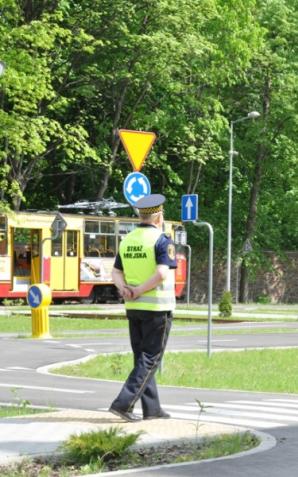 Warszawa: „Wakacje ze strażą miejską” rozpoczęte