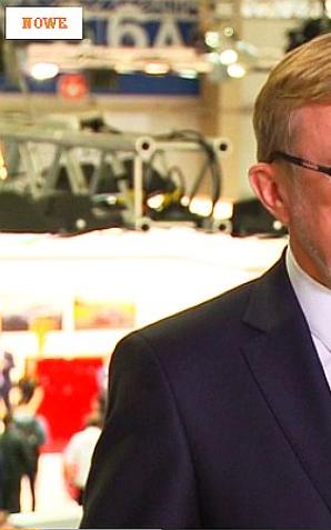 Targi motoryzacyjne przyciągają coraz więcej osób. Zainteresowanie będzie rosło wraz ze wzrostem sprzedaży nowych samochodów