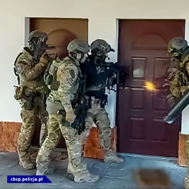 [VIDEO] Rozbity gang okradający podróżnych w pociągach