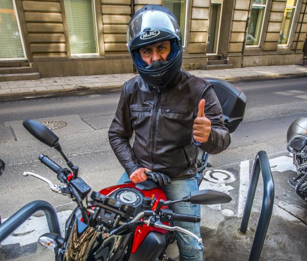 Bezpieczne miejsca postojowe dla motocykli w Łodzi